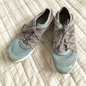 Size 7.5 - Salomon Trail Shoes - light blue/grey